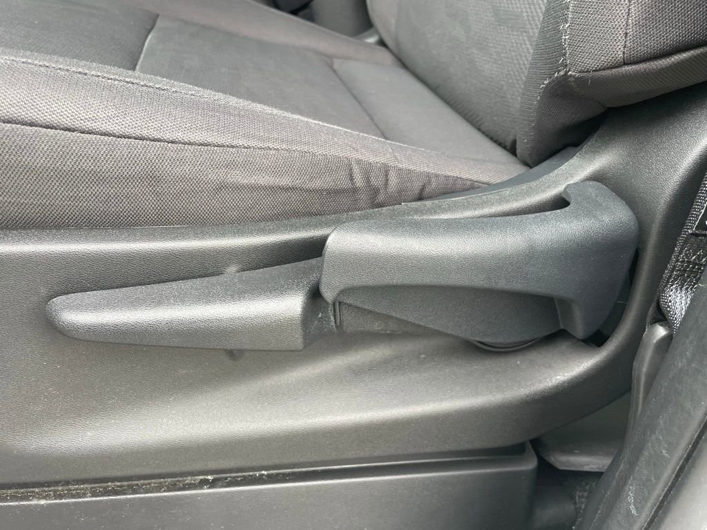 Used 2024 Nissan Frontier S w/ Tow Package image 28