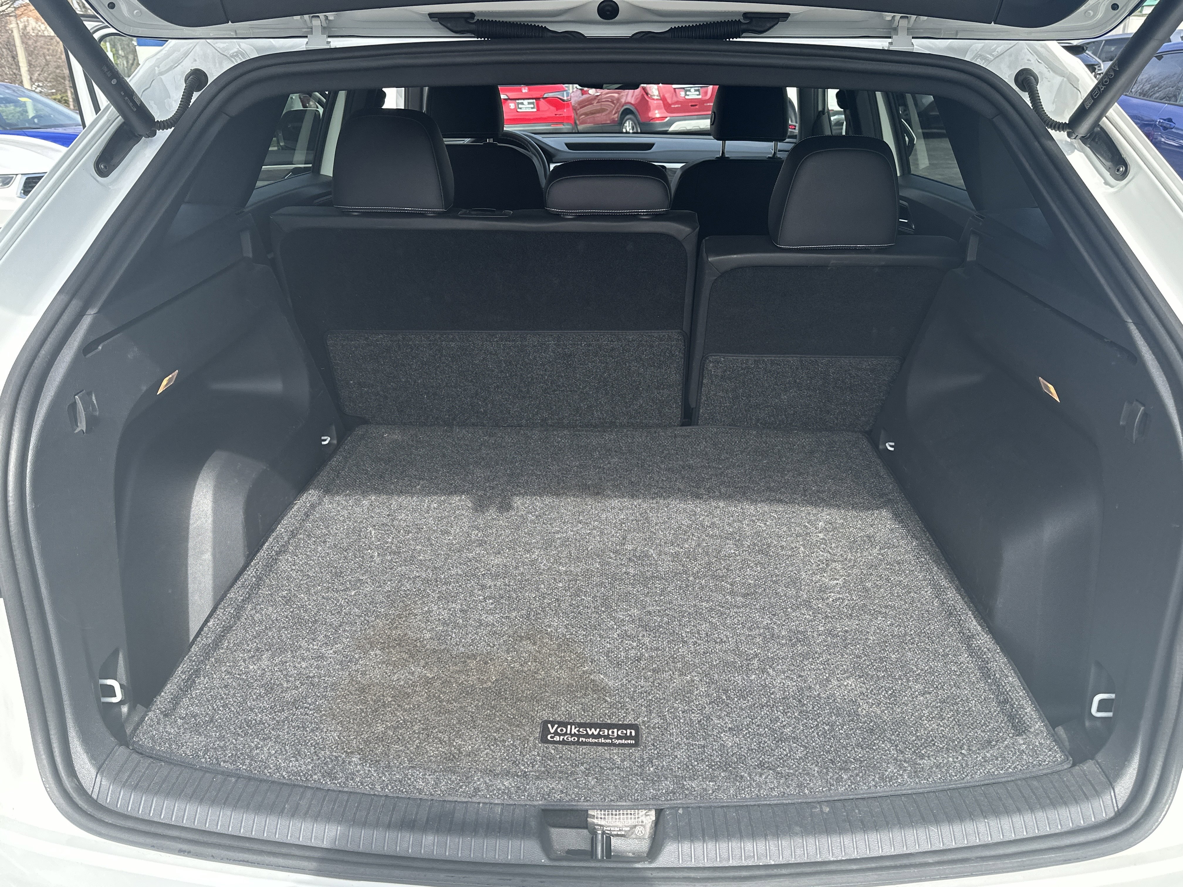 Certified 2023 Volkswagen Atlas Cross Sport SE w/ Black Wheel Package image 22