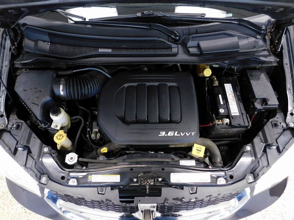 Used 2011 Dodge Grand Caravan SXT image 13