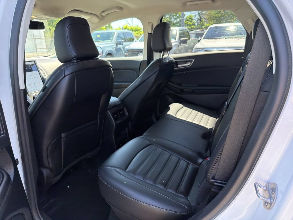 Used 2023 Ford Edge SEL w/ Convenience Package AWD/4WD image 13