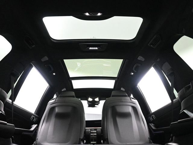 Used 2024 BMW ALPINA XB7 image 33