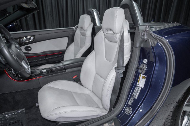 Certified 2015 Mercedes-Benz SLK 250 image 11