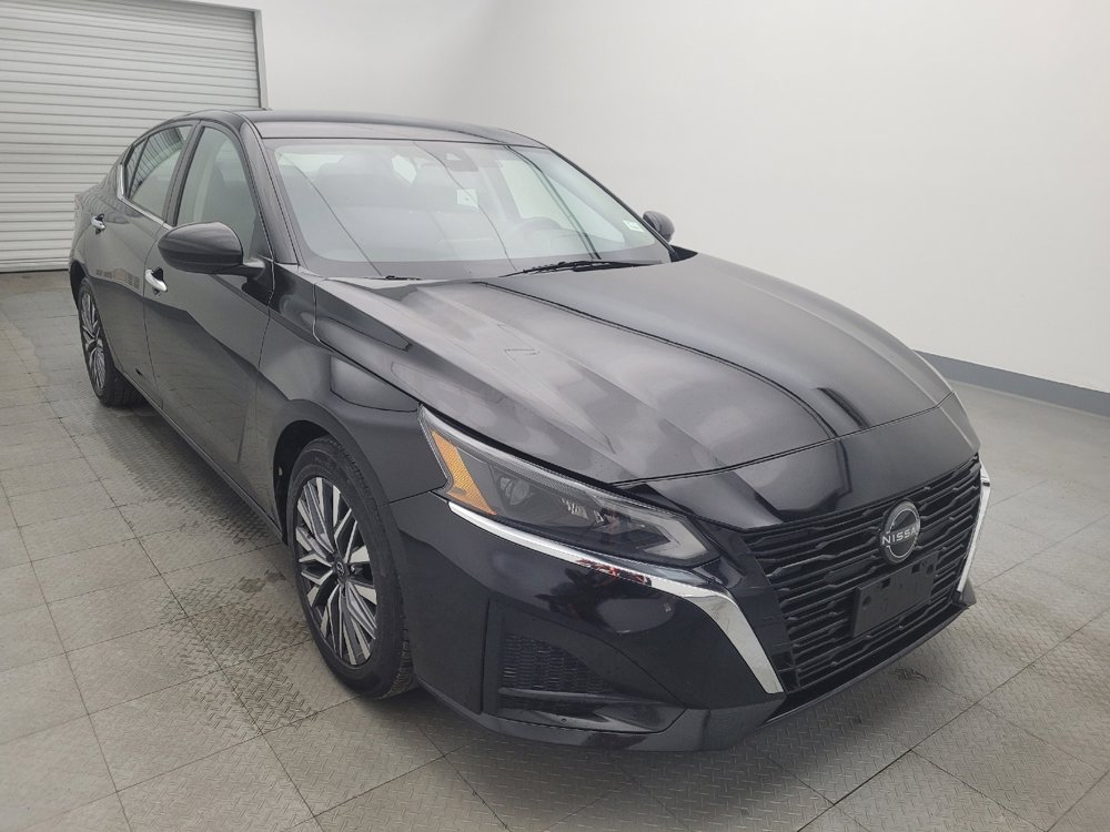 Used 2023 Nissan Altima 2.5 SV image 13
