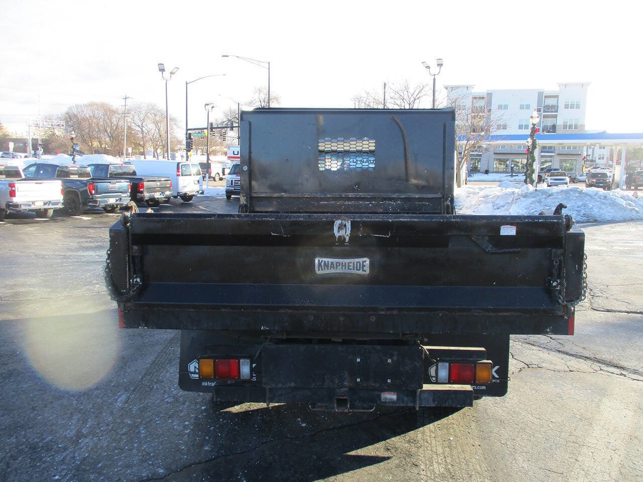 Used 2019 Isuzu NPR image 6