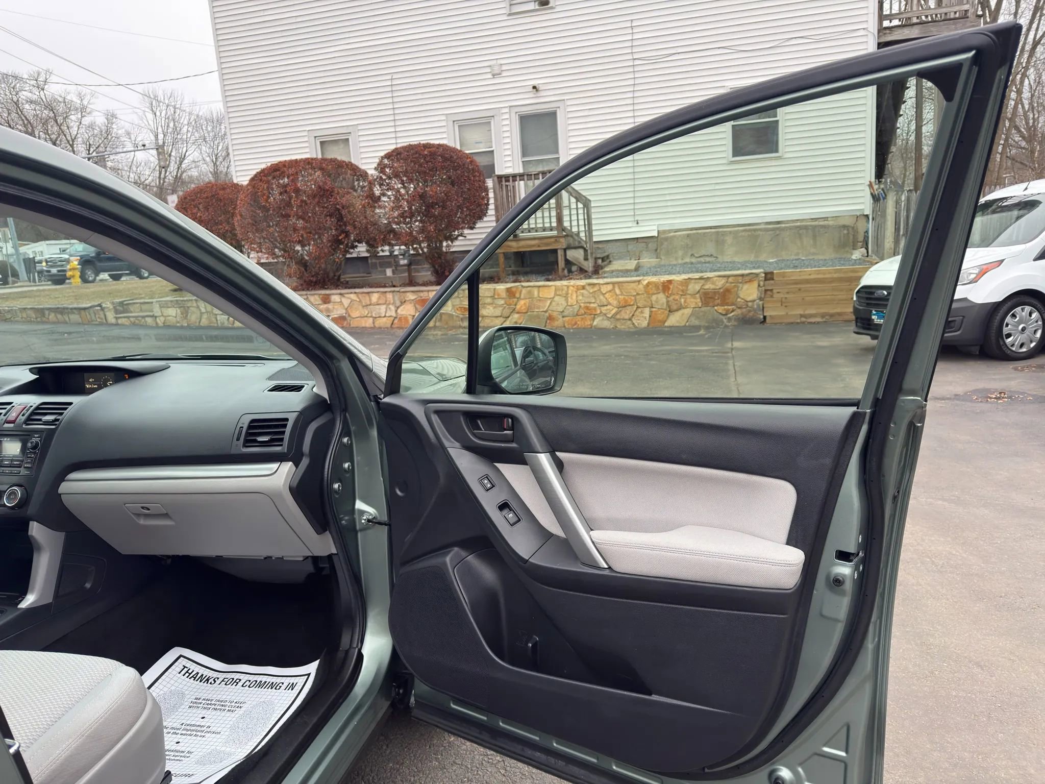 Used 2015 Subaru Forester 2.5i Premium w/ All-Weather Package image 18