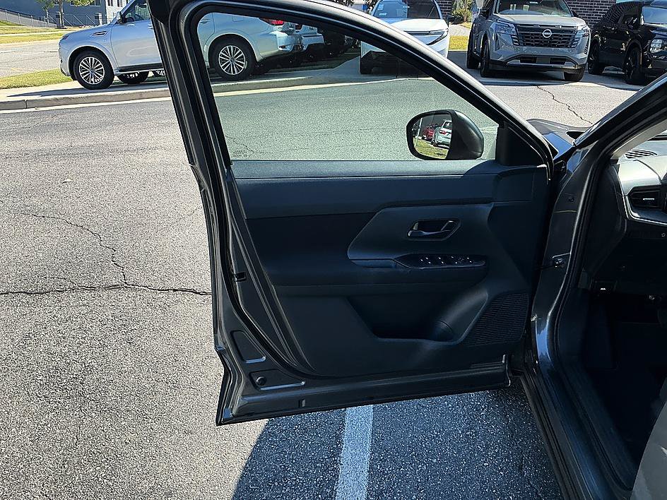 Certified 2025 Nissan Kicks S FWD image 11