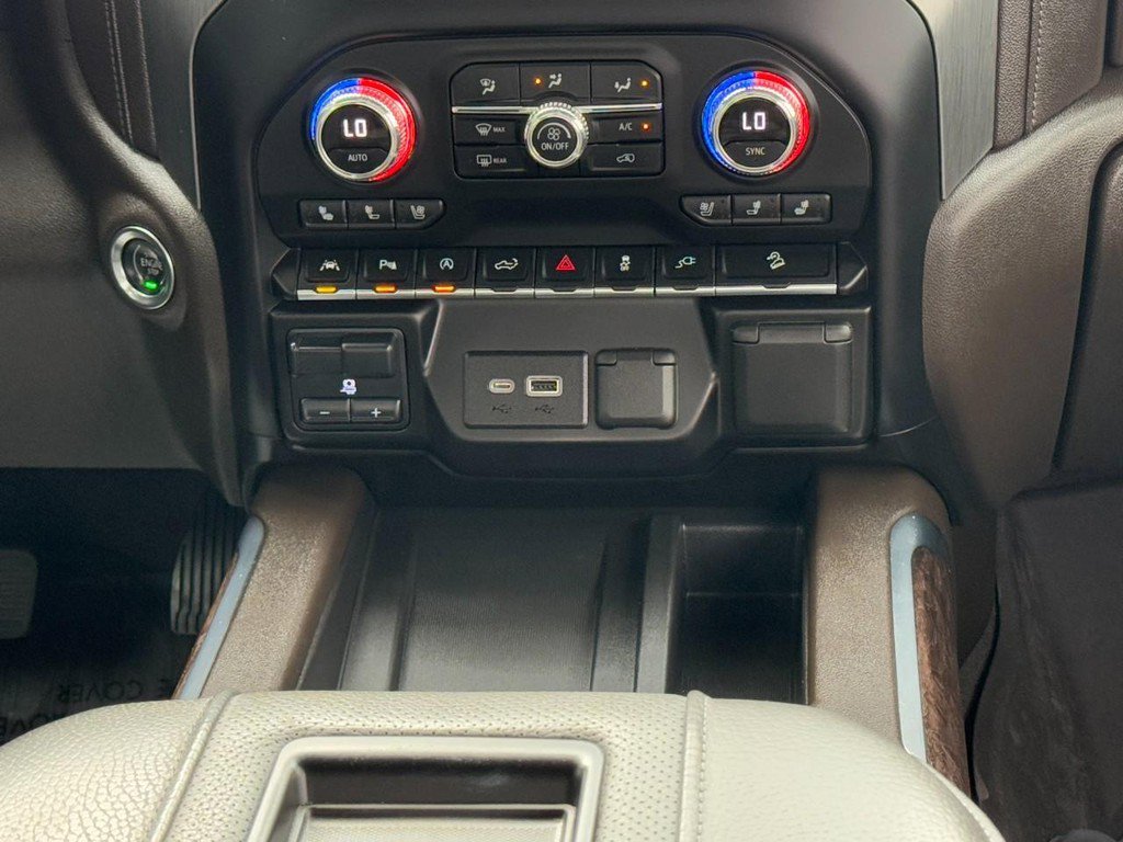 Used 2021 GMC Sierra 1500 Denali w/ Driver Alert Package II image 17