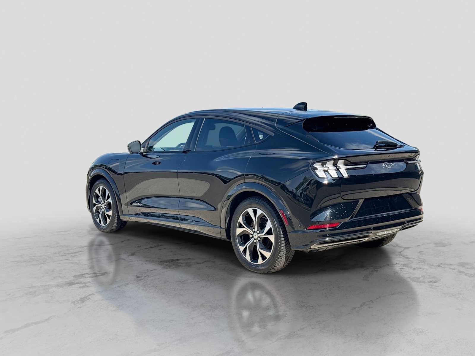 Used 2021 Ford Mustang Mach-E Premium AWD/4WD image 4