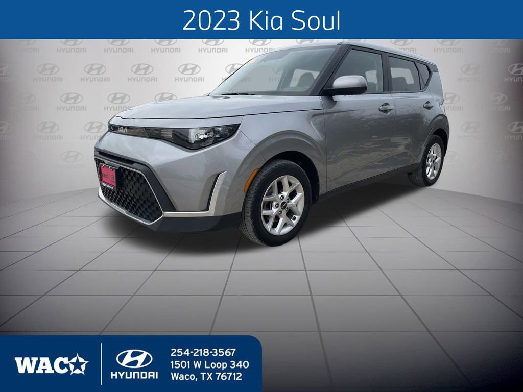 Used 2023 Kia Soul LX w/ Option Group 015