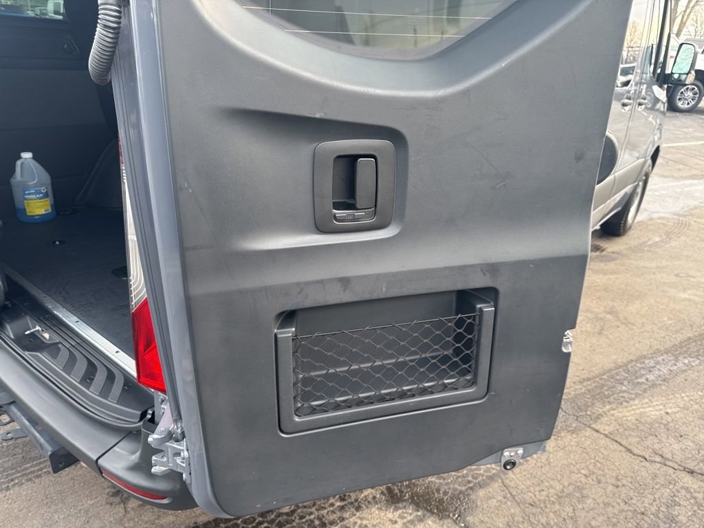 Used 2022 Mercedes-Benz Sprinter 2500 image 50