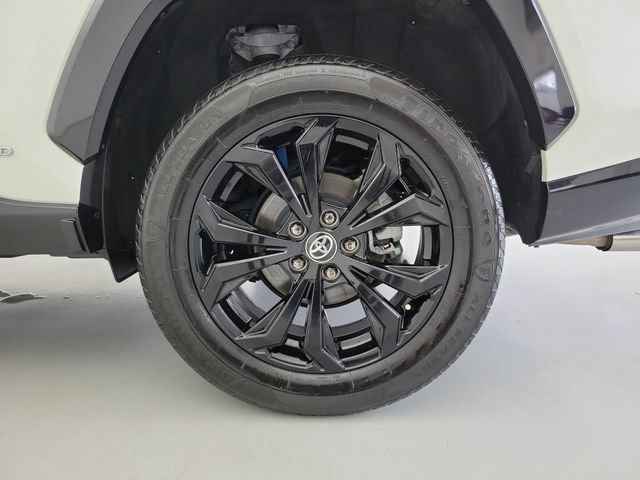 Used 2022 Toyota RAV4 SE AWD/4WD image 12
