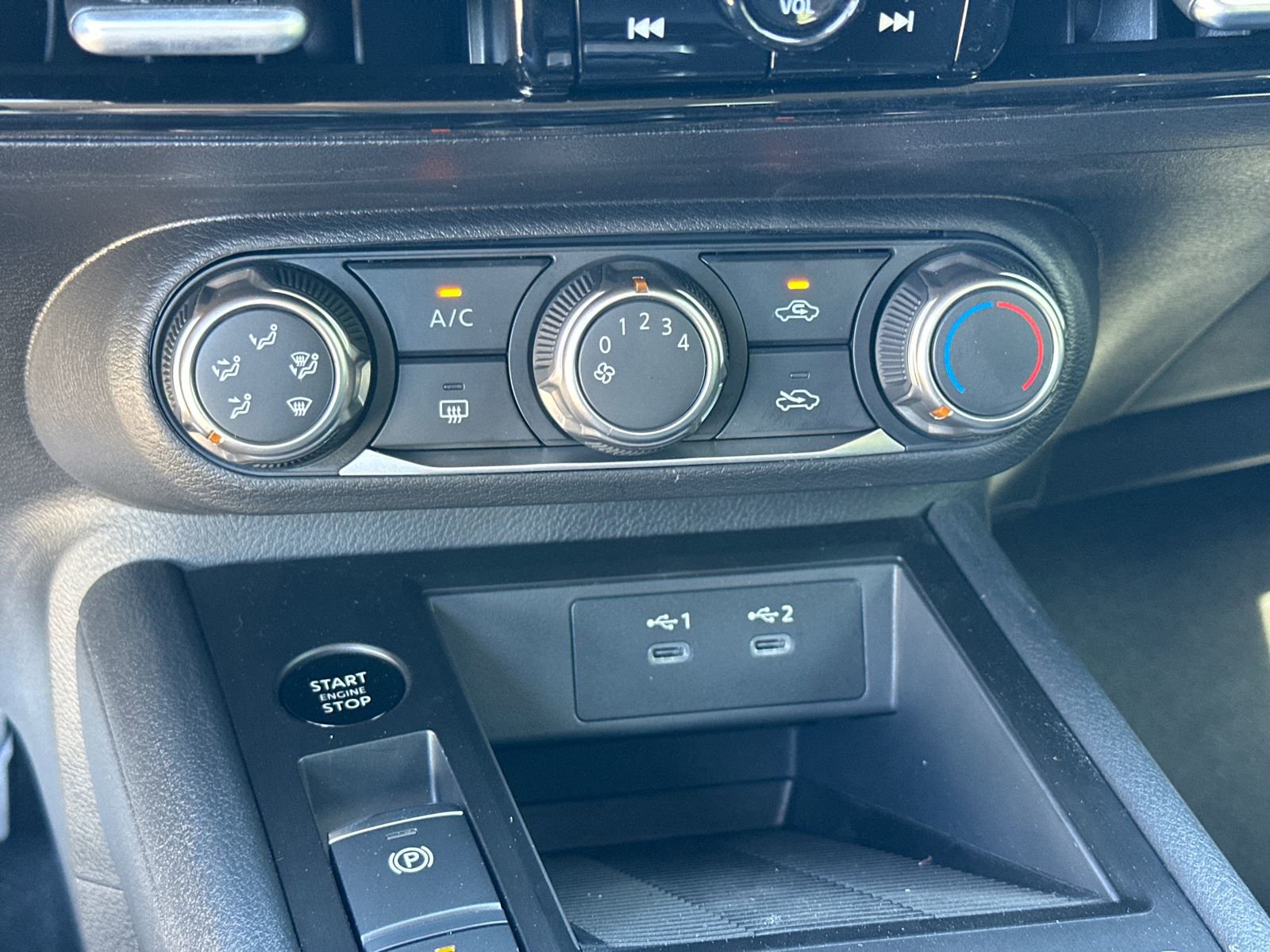 New 2026 Nissan Kicks S image 26