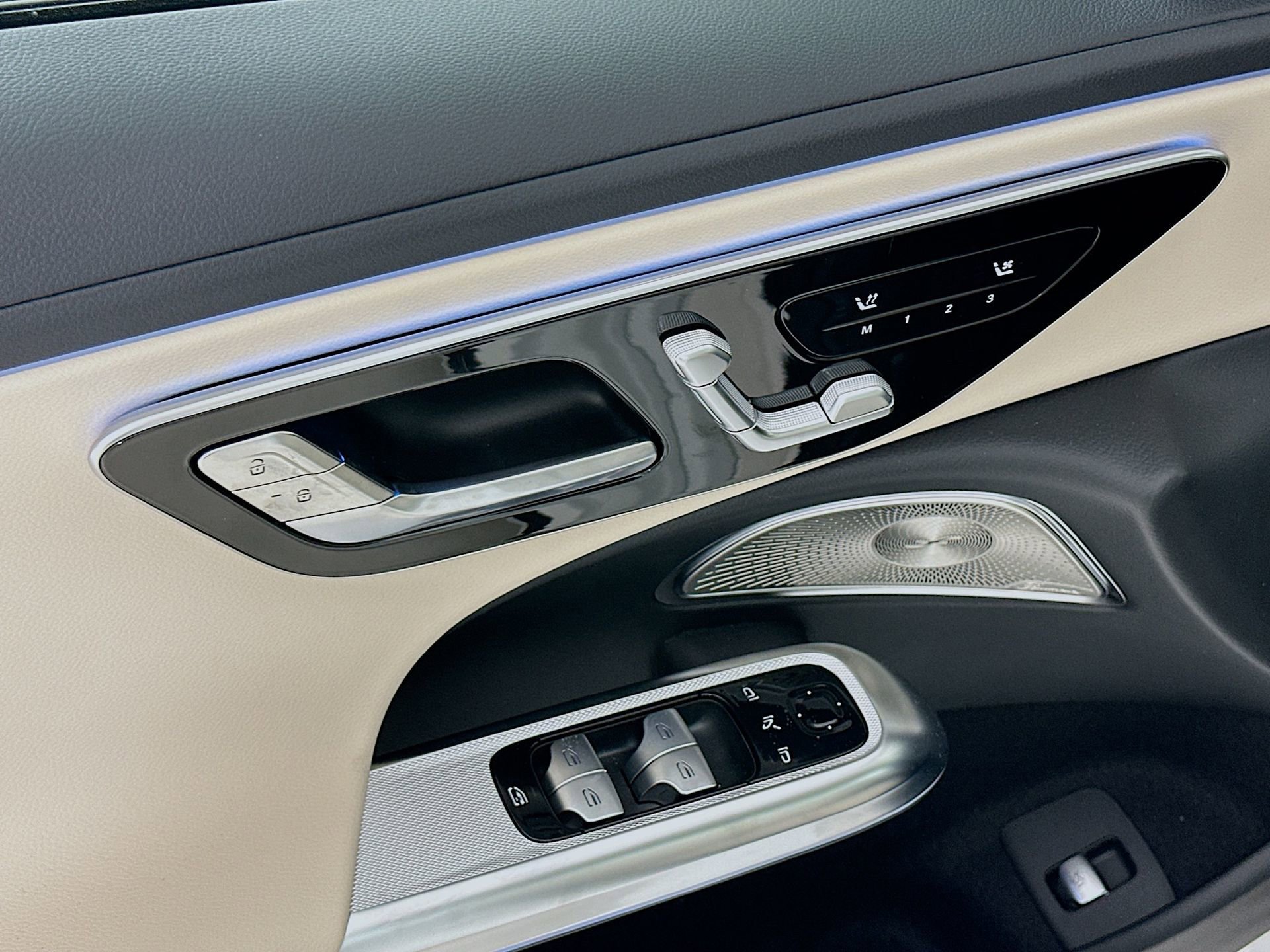 New 2026 Mercedes-Benz E 350 4MATIC Sedan image 19