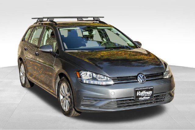 Used 2018 Volkswagen Golf S AWD/4WD image 2