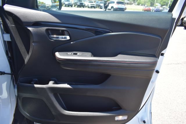 Used 2023 Honda Ridgeline Black Edition image 40