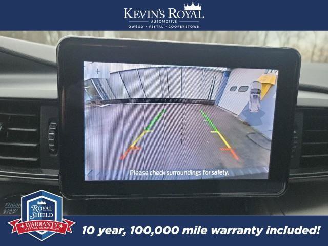 Used 2022 Ford Explorer XLT AWD/4WD image 6