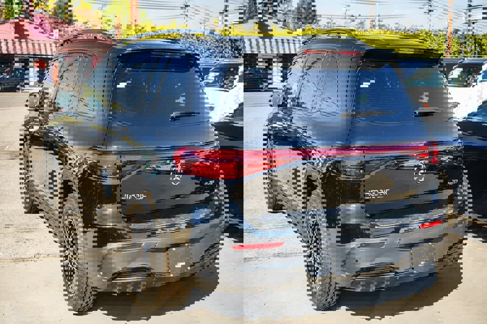 New 2024 Mercedes-Benz EQB 300 4MATIC image 6