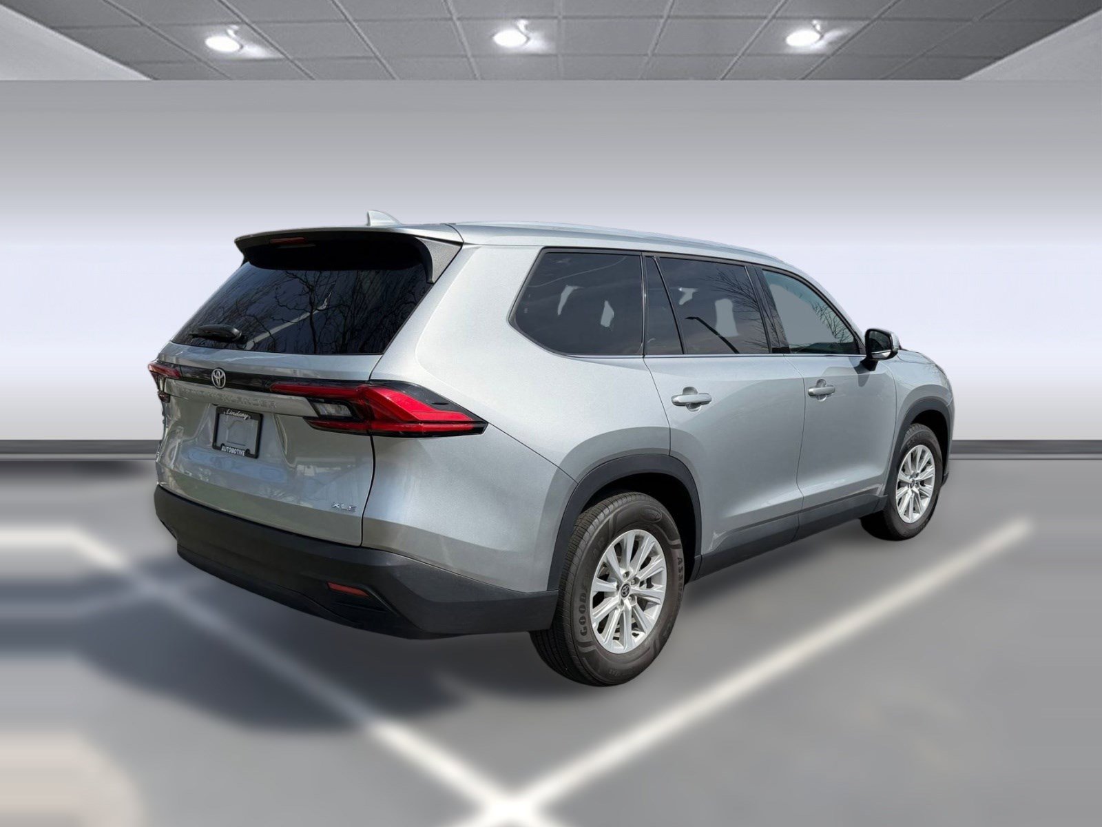 Used 2024 Toyota Grand Highlander XLE image 7