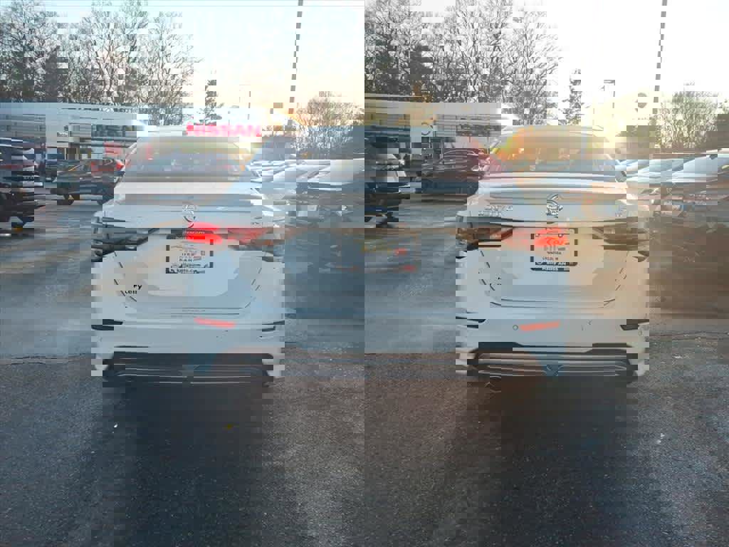 Certified 2021 Nissan Sentra SR image 6