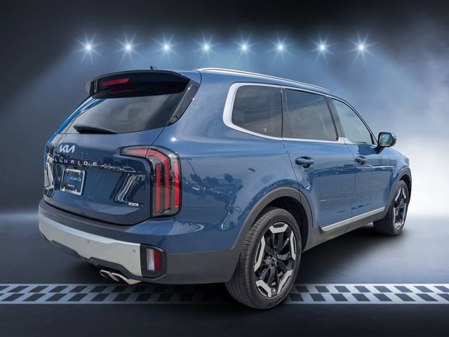 Used 2023 Kia Telluride EX AWD/4WD image 3