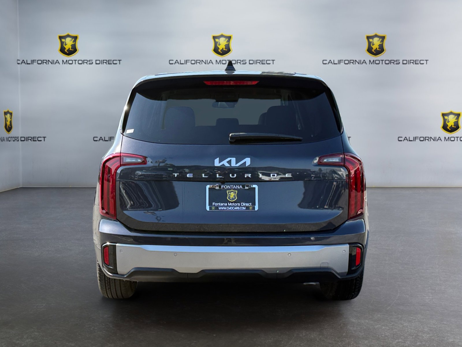 Used 2025 Kia Telluride LX FWD image 4