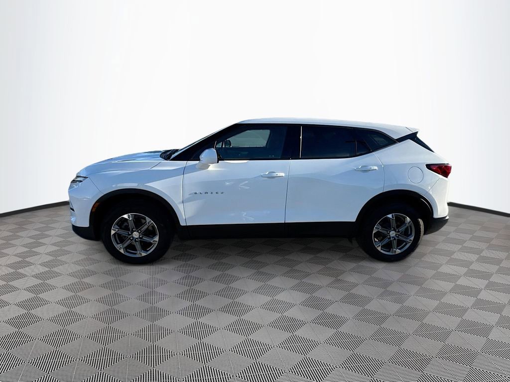 Used 2023 Chevrolet Blazer LT image 8