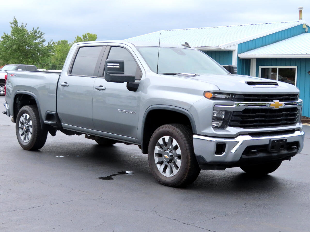 Used 2024 Chevrolet Silverado 2500 LT image 48