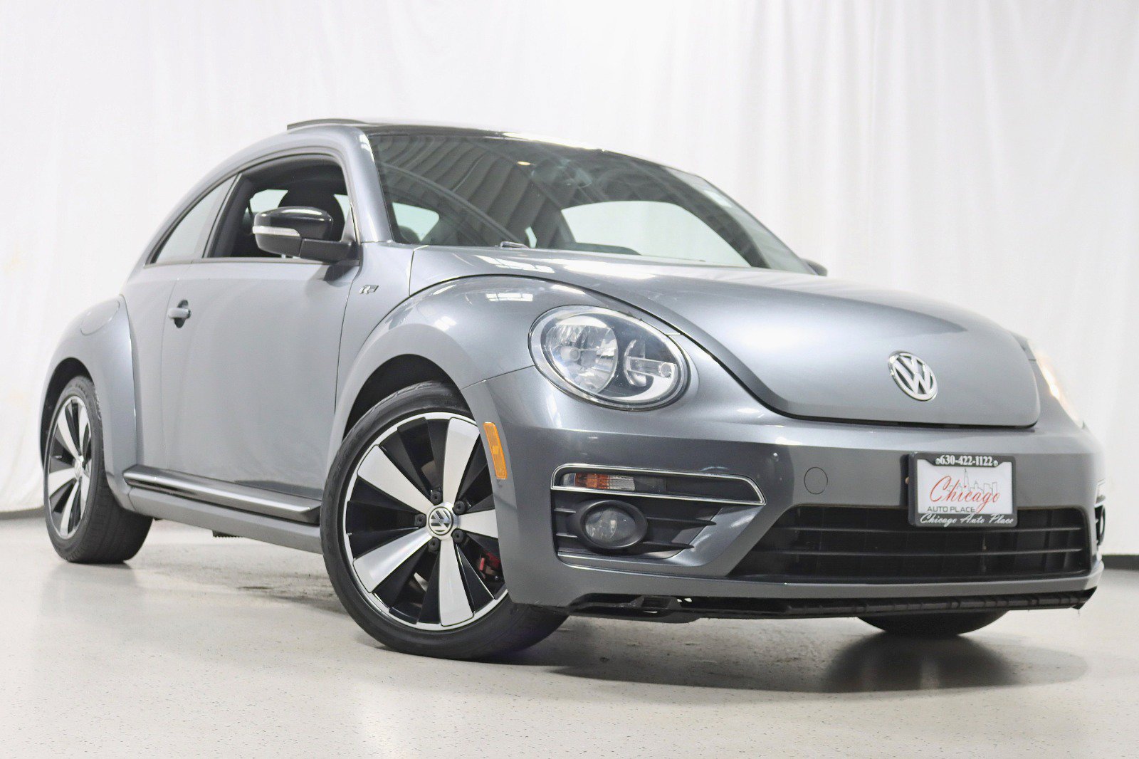 Used 2014 Volkswagen Beetle R-Line FWD image 7