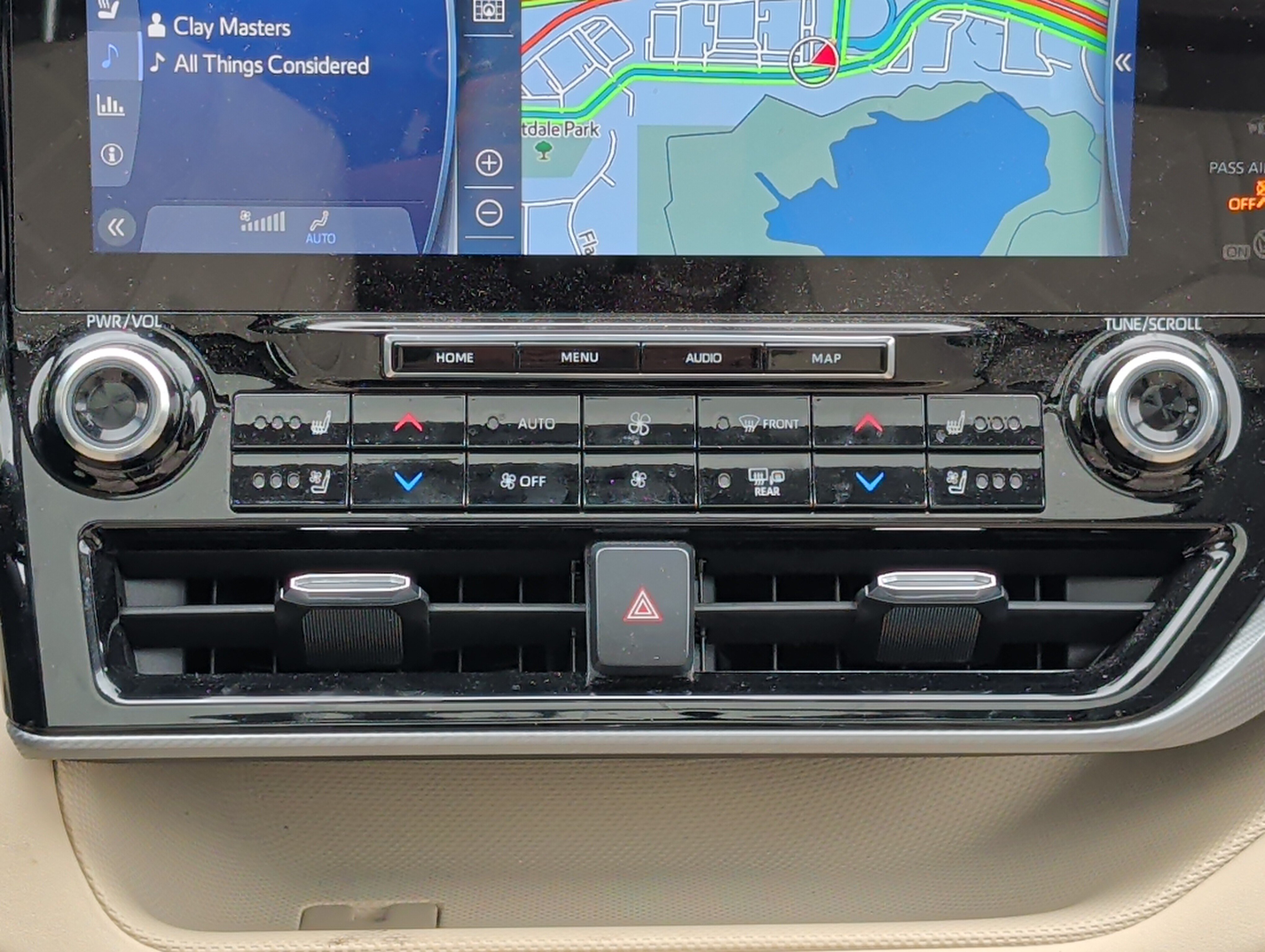 Used 2022 Toyota Highlander Platinum AWD/4WD image 24