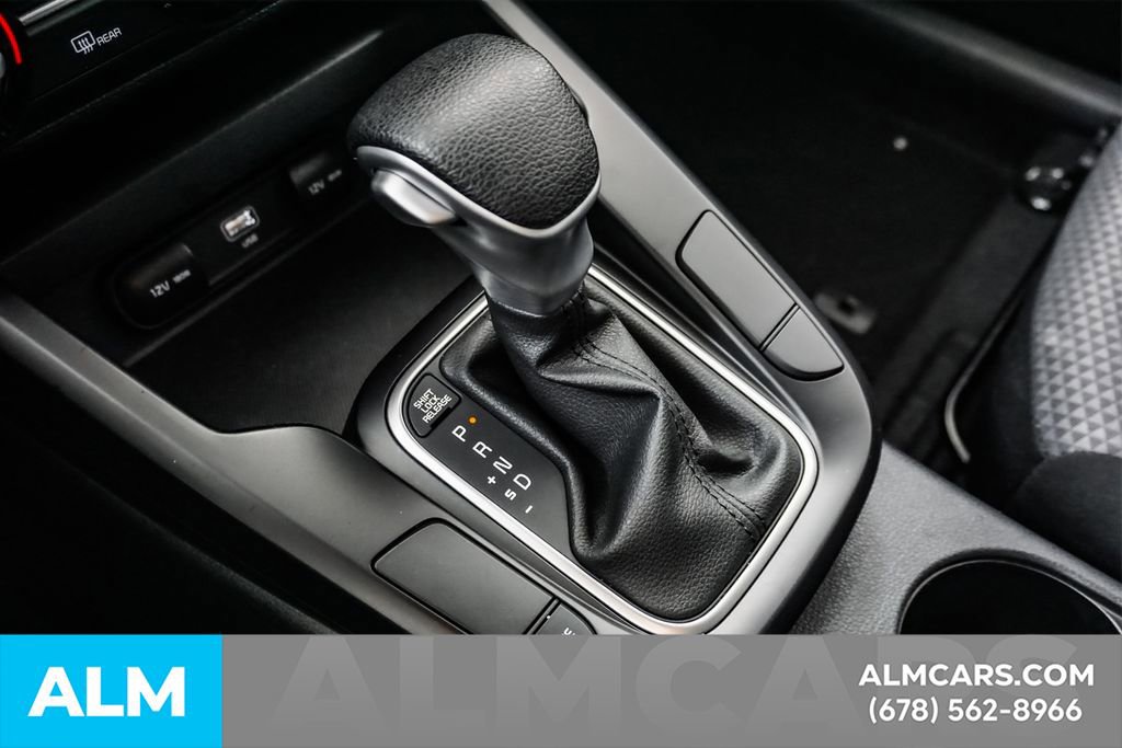 Used 2025 Kia Soul LX w/ LX Technology Package FWD image 36