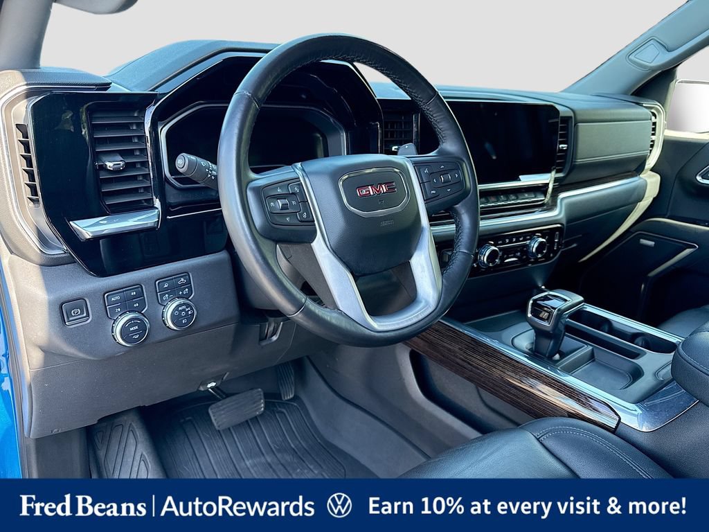 Used 2022 GMC Sierra 1500 Elevation w/ Elevation Premium Package AWD/4WD image 13