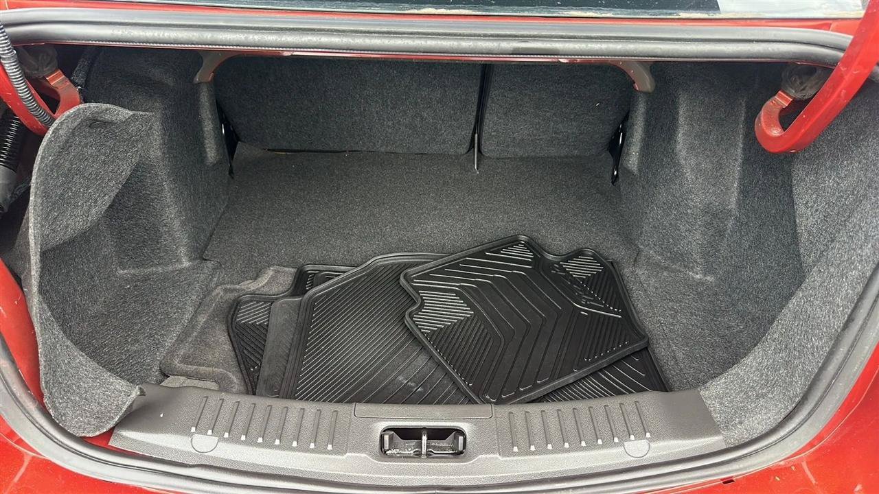 Used 2018 Ford Fiesta SE FWD image 32