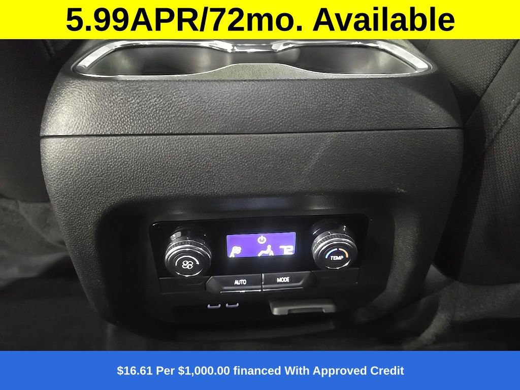 New 2025 GMC Acadia Elevation image 17