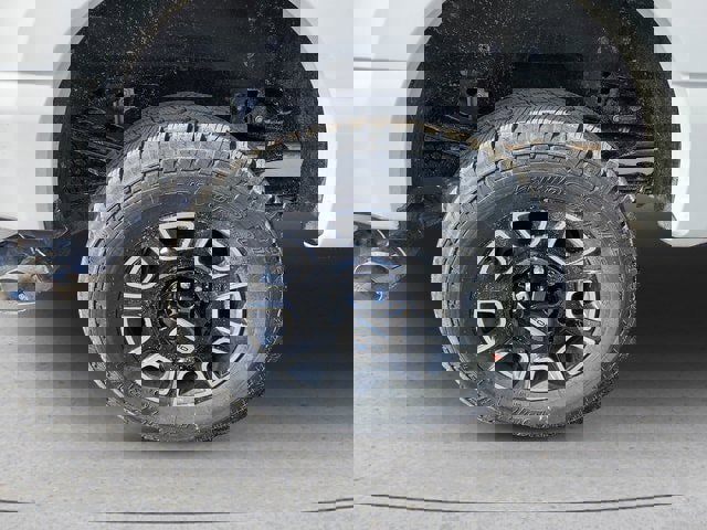 New 2025 Ford F350 Platinum w/ FX4 Off-Road Package image 9