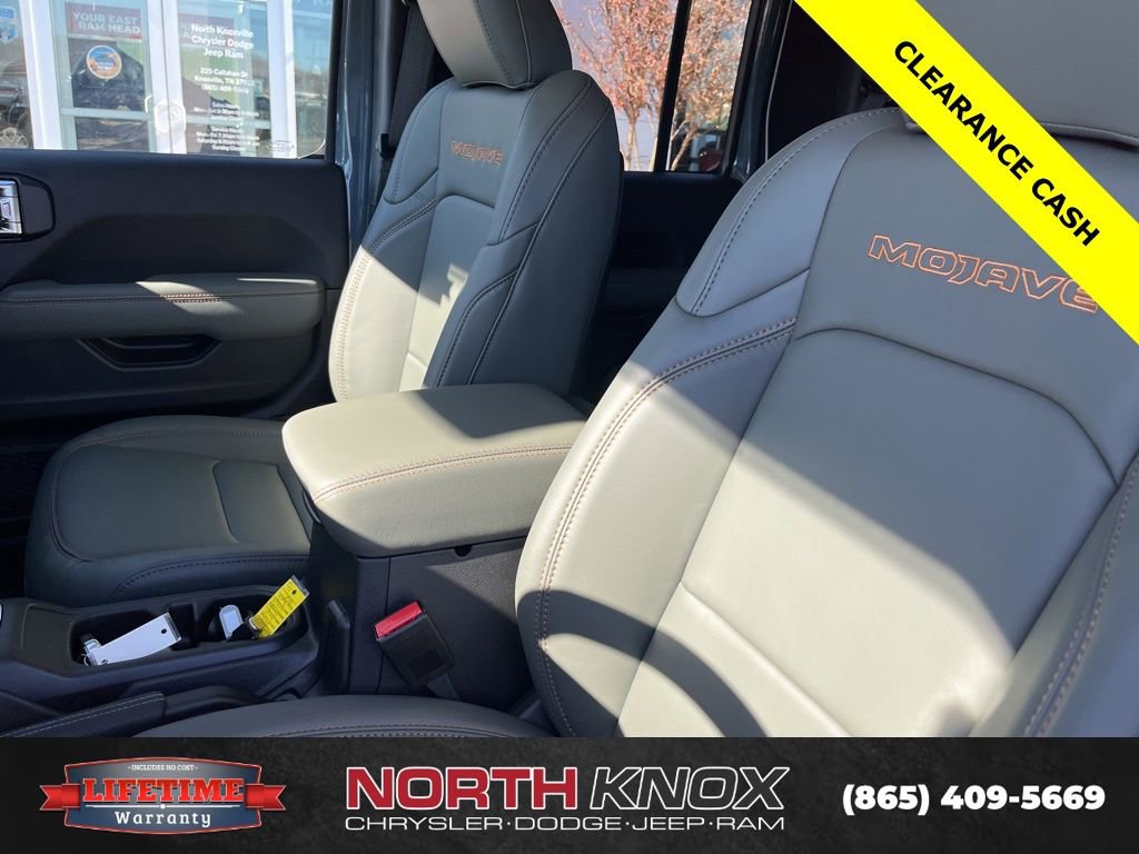 New 2026 Jeep Gladiator Mojave image 4