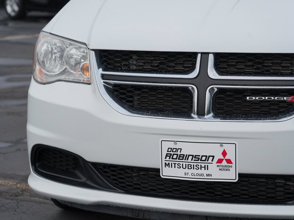 Used 2018 Dodge Grand Caravan SE w/ UConnect Hands-Free Group FWD image 9