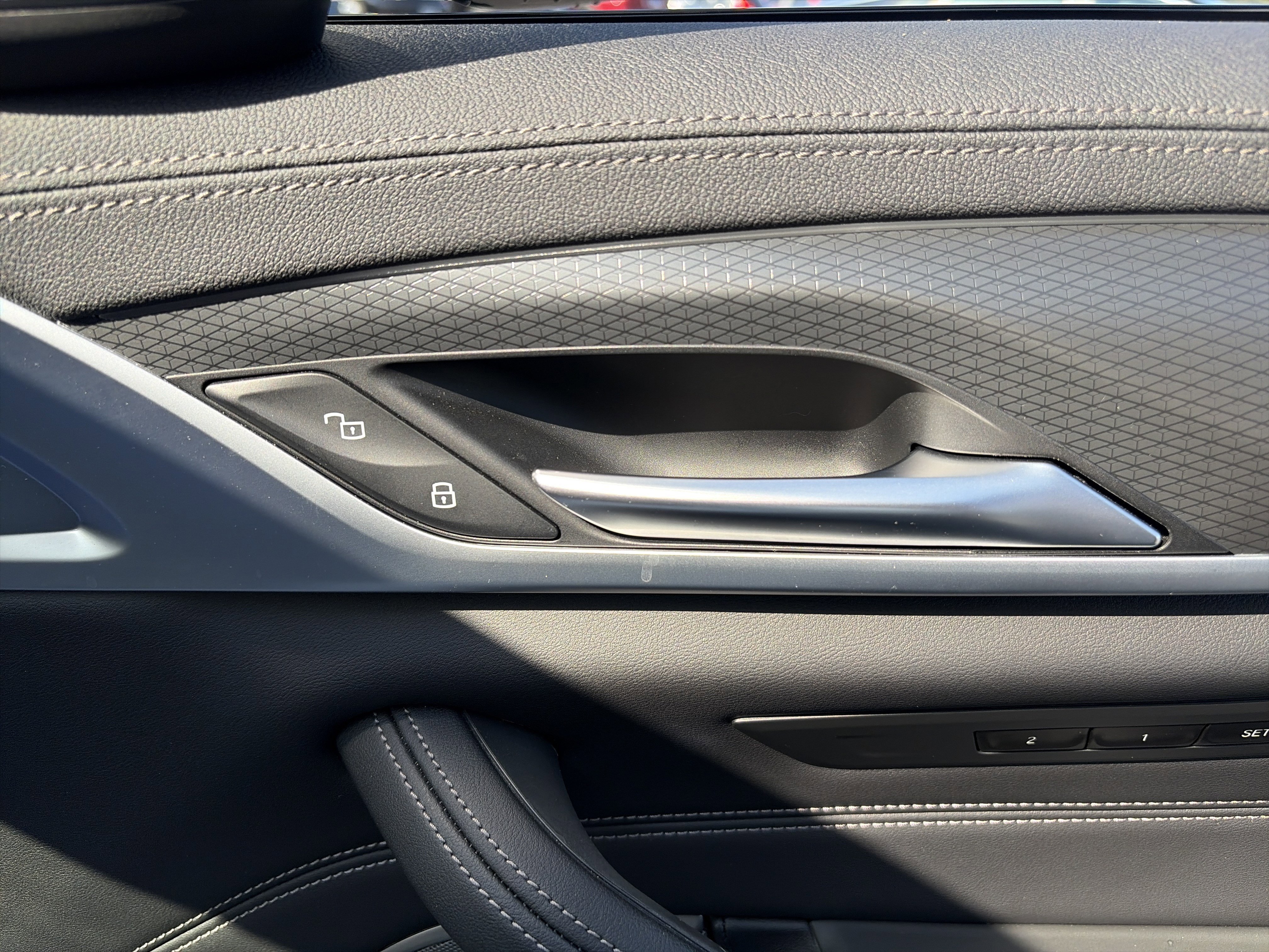 Used 2023 BMW M550i xDrive w/ Executive Package AWD/4WD image 45