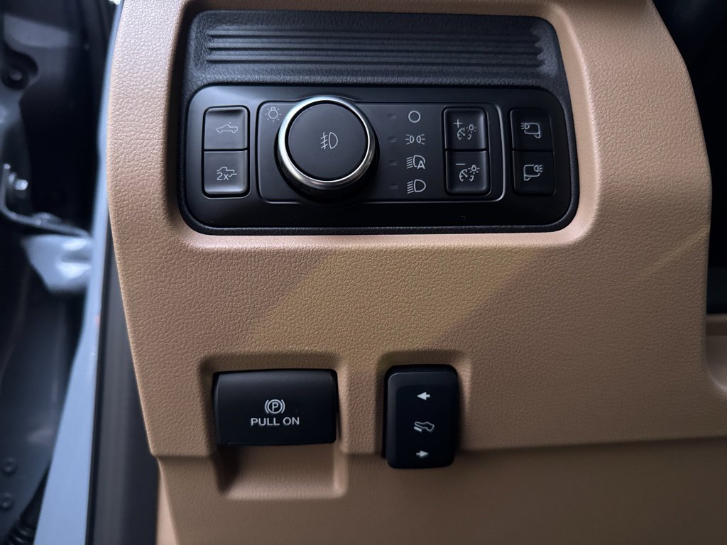 New 2026 Ford F350 Lariat image 19