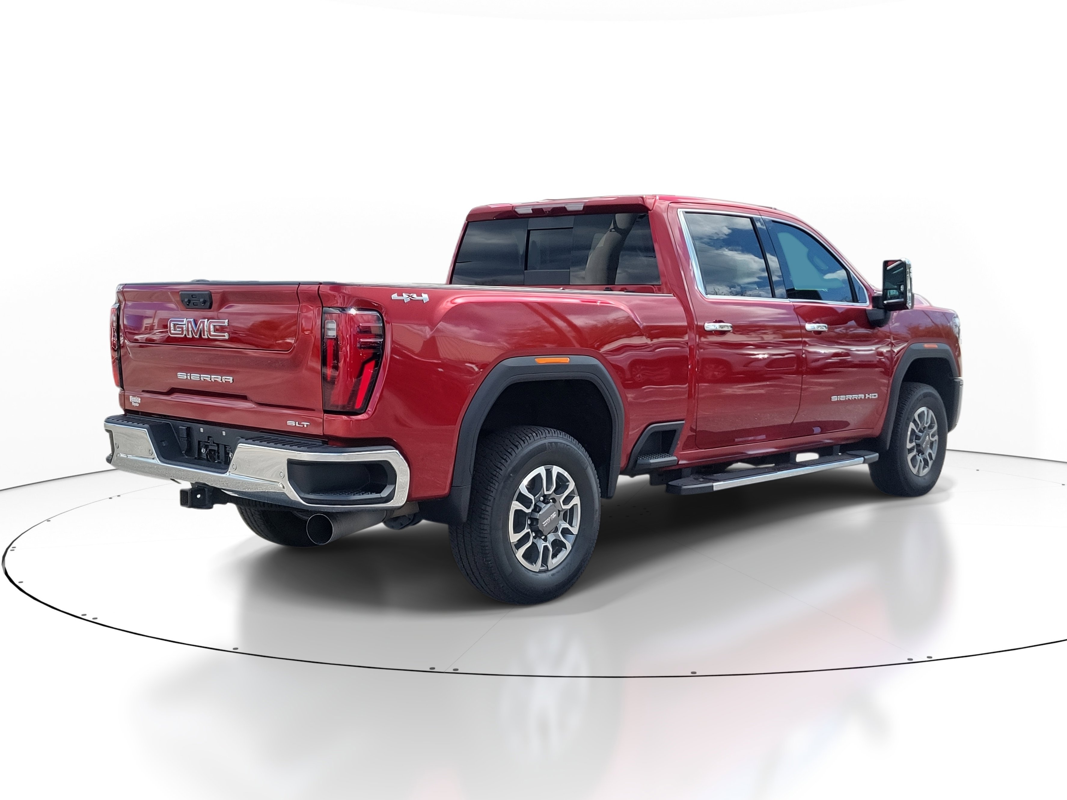 Used 2025 GMC Sierra 2500 SLT w/ SLT Premium Package image 6