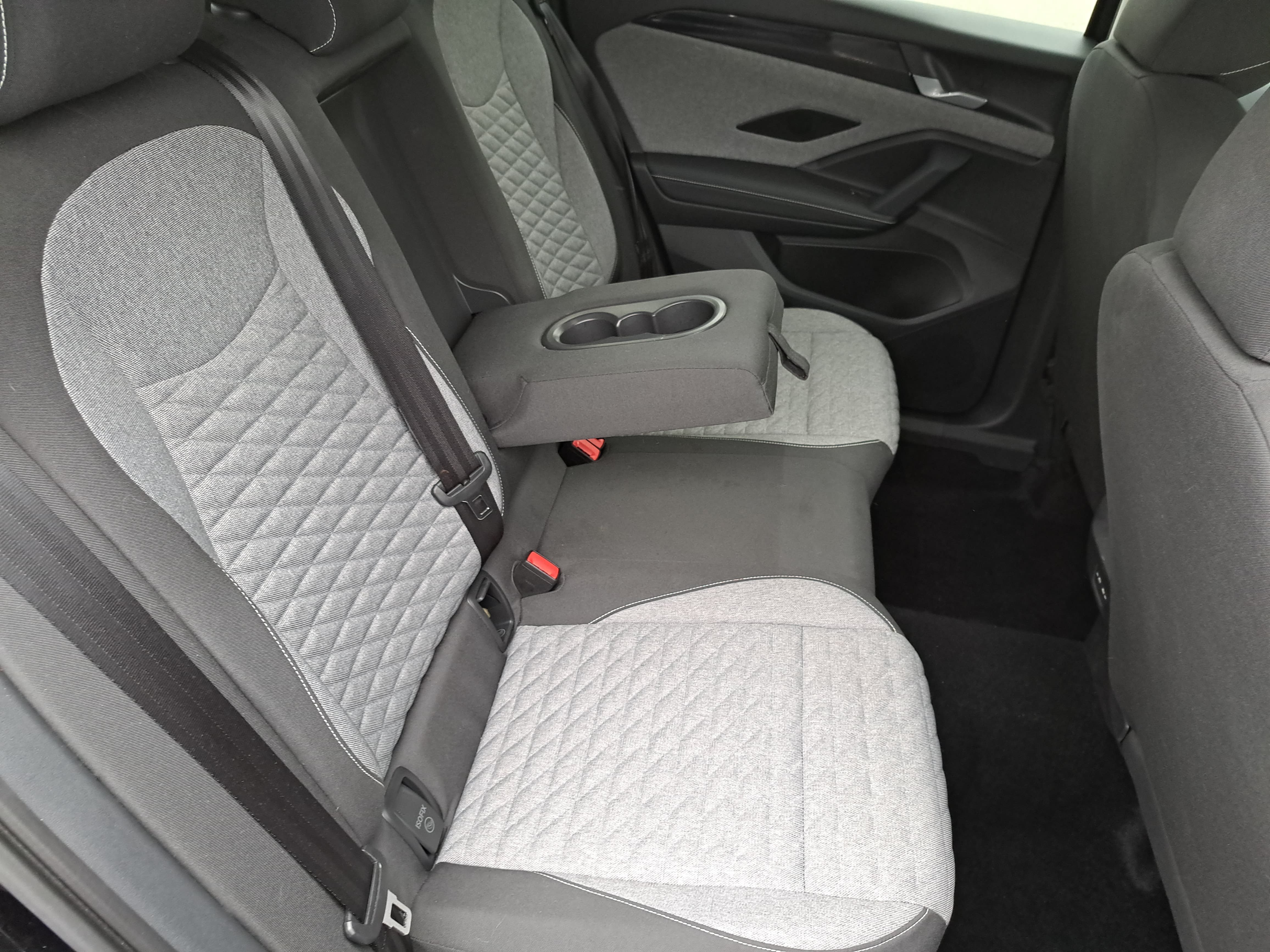 Certified 2025 Volkswagen Tiguan S FWD image 12