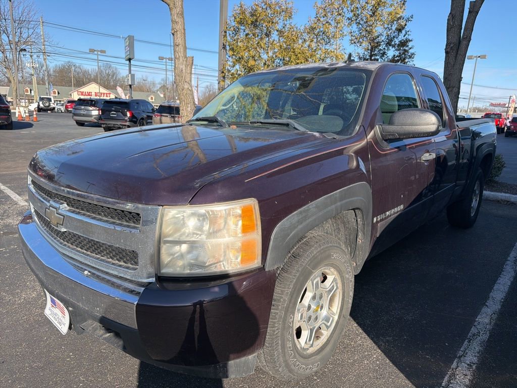 Used 2008 Chevrolet Silverado 1500 LT w/ Power Pack Plus AWD/4WD image 2