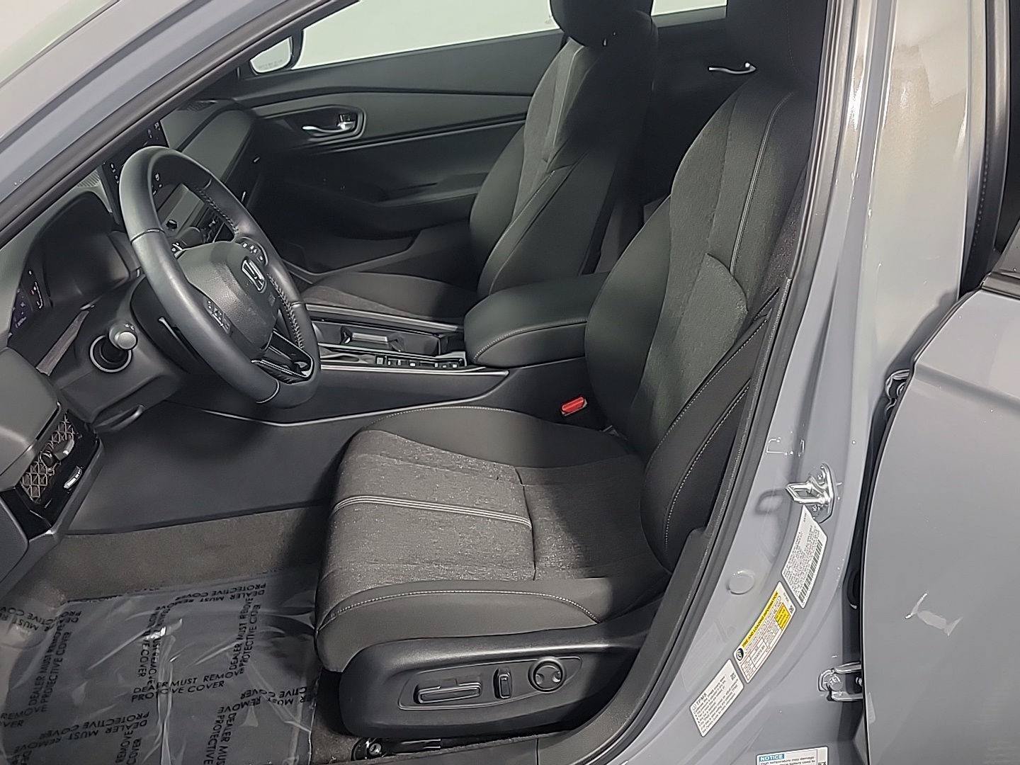 Certified 2025 Honda Accord Sport image 19