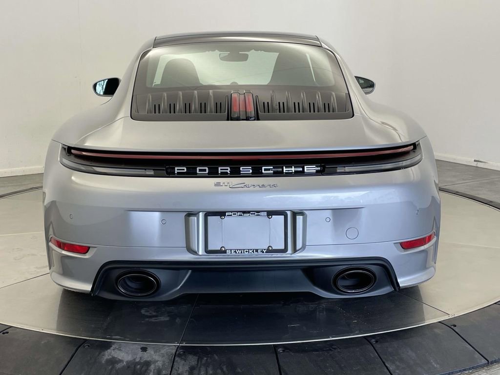 Used 2026 Porsche 911 Carrera image 6