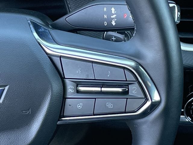 Used 2025 Chevrolet Equinox LT AWD/4WD image 14