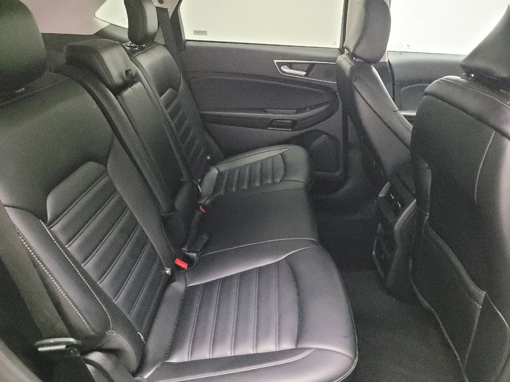 Used 2024 Ford Edge SEL image 19