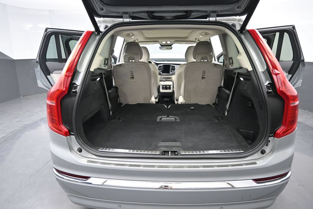 Used 2024 Volvo XC90 B6 Plus w/ Protection Package Premier AWD/4WD image 10