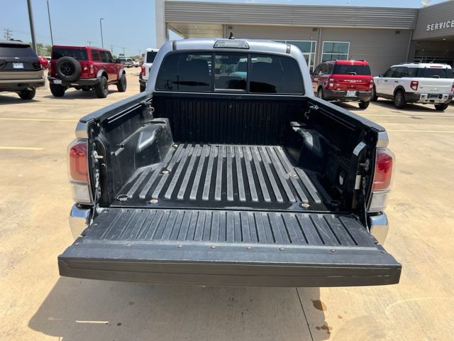 Used 2020 Toyota Tacoma TRD Off-Road AWD/4WD image 16