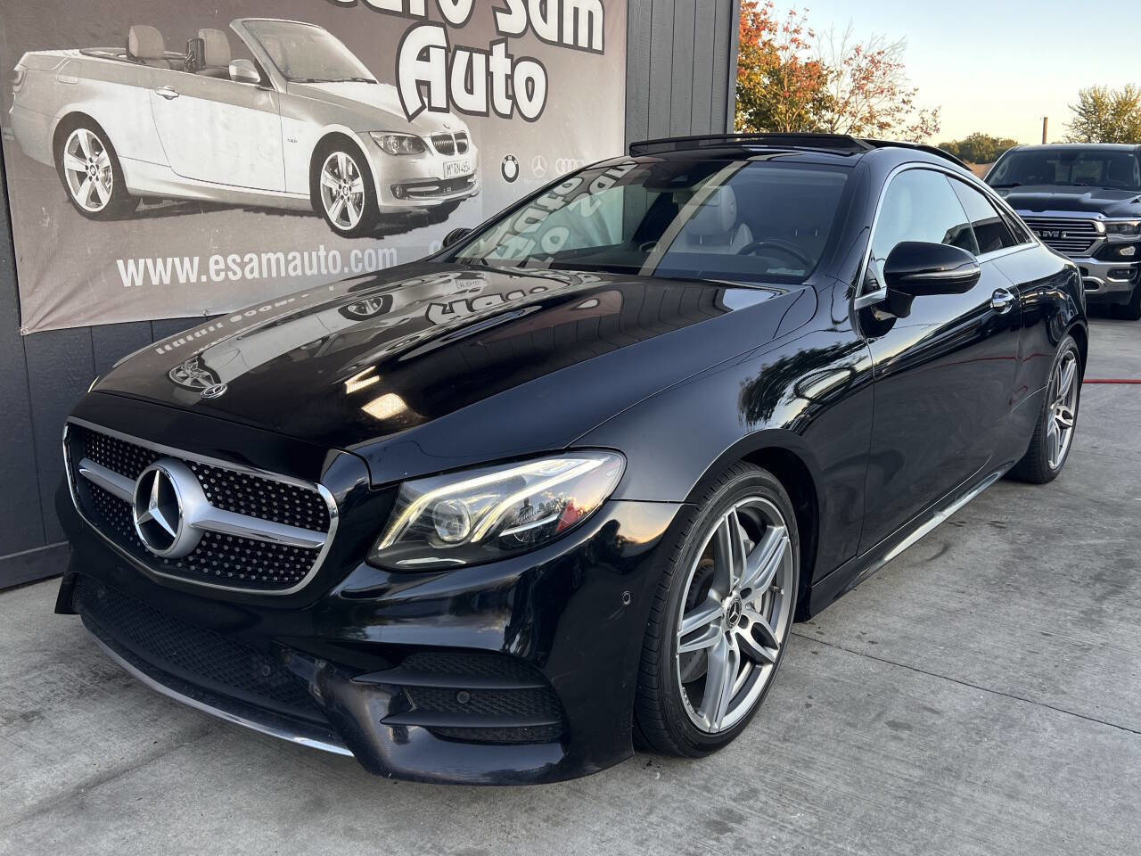 Used 2018 Mercedes-Benz E 400 Coupe image 3
