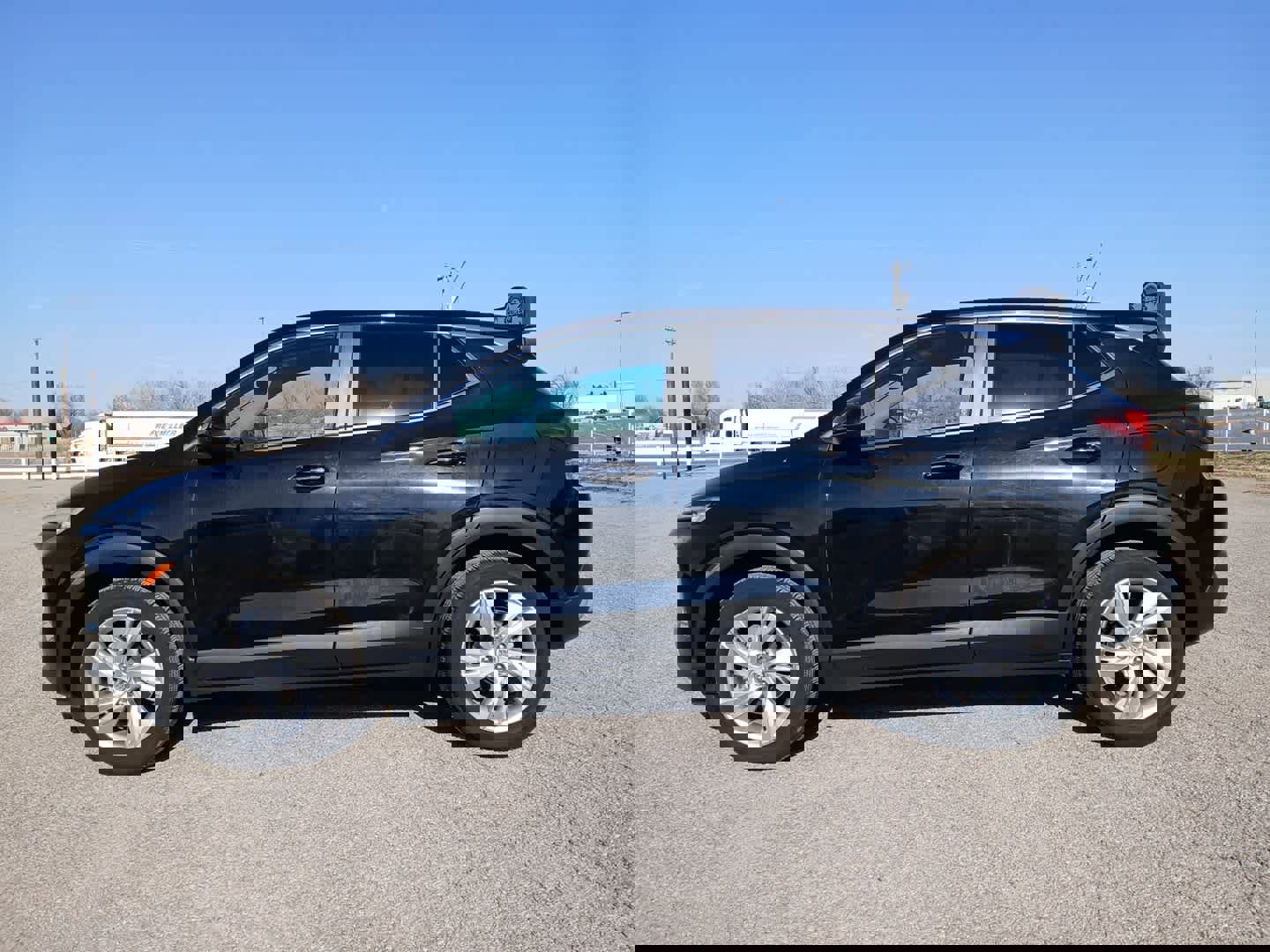 Used 2024 Buick Encore GX Preferred w/ Comfort Package image 3