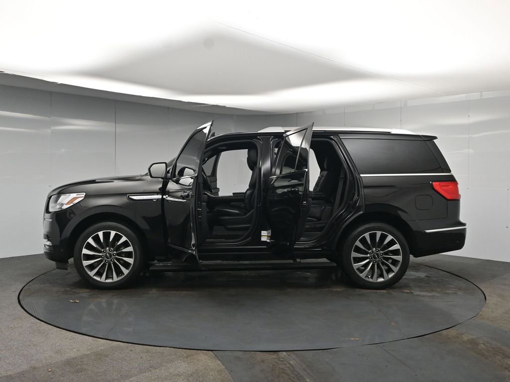 Used 2020 Lincoln Navigator Reserve w/ Luxury Package image 51